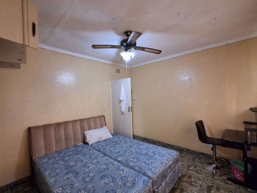 5 Bedroom Property for Sale in Manzil Park North West